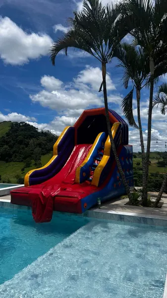 Foto do brinquedo Tobogã Splash para Piscina
